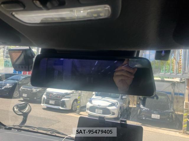 Toyota HIACE VAN 2019-08 8355801-21