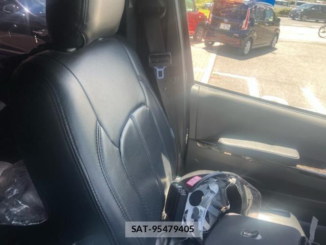 Toyota HIACE VAN 2019-08 8355801-22