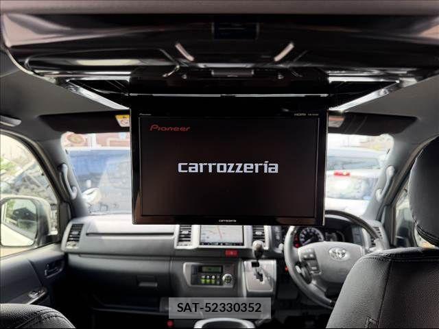 Toyota HIACE VAN 2023-09 8369453-16