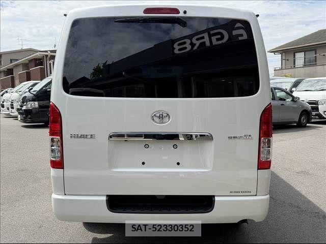 Toyota HIACE VAN 2023-09 8369453-2