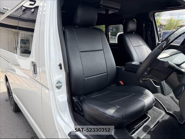 Toyota HIACE VAN 2023-09 8369453-6