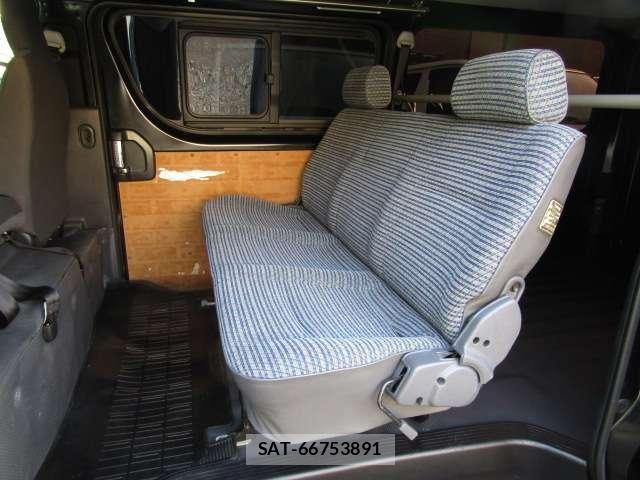 Toyota HIACE VAN 2021-04 8369464-9