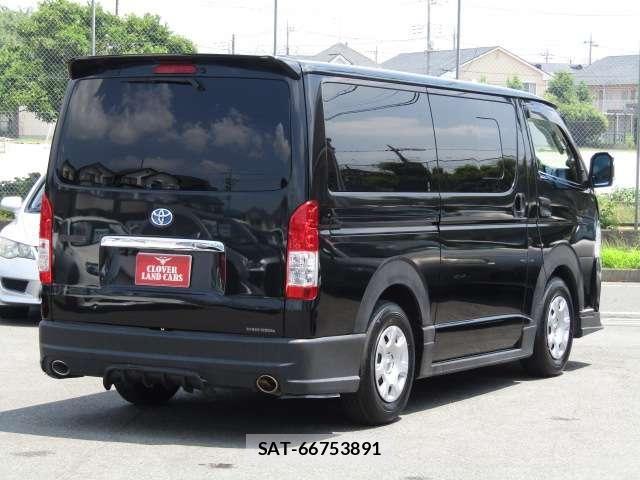 Toyota HIACE VAN 2021-04 8369464-17