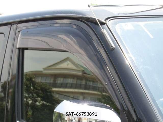 Toyota HIACE VAN 2021-04 8369464-21