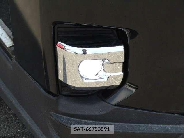 Toyota HIACE VAN 2021-04 8369464-28