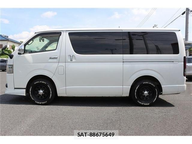 Toyota HIACE VAN 2017-01 8369465-10