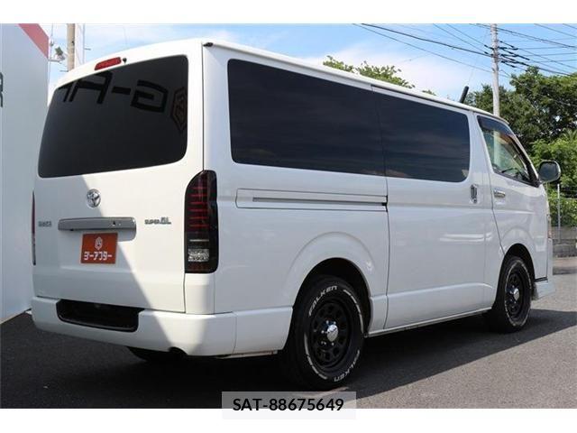 Toyota HIACE VAN 2017-01 8369465-21