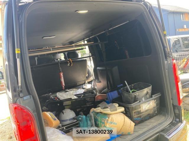Toyota HIACE VAN 2023-07 8369454-11