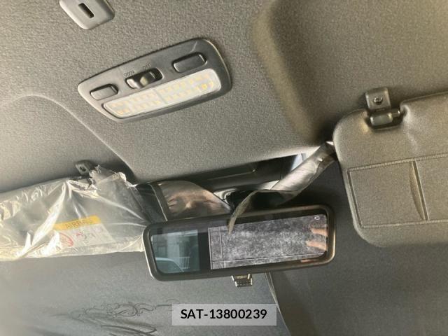 Toyota HIACE VAN 2023-07 8369454-16