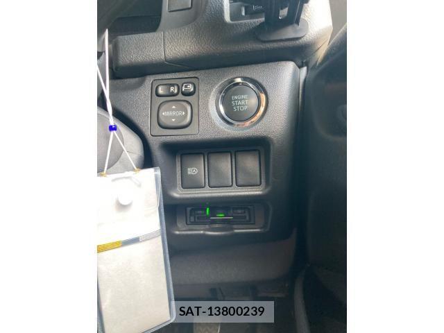 Toyota HIACE VAN 2023-07 8369454-23