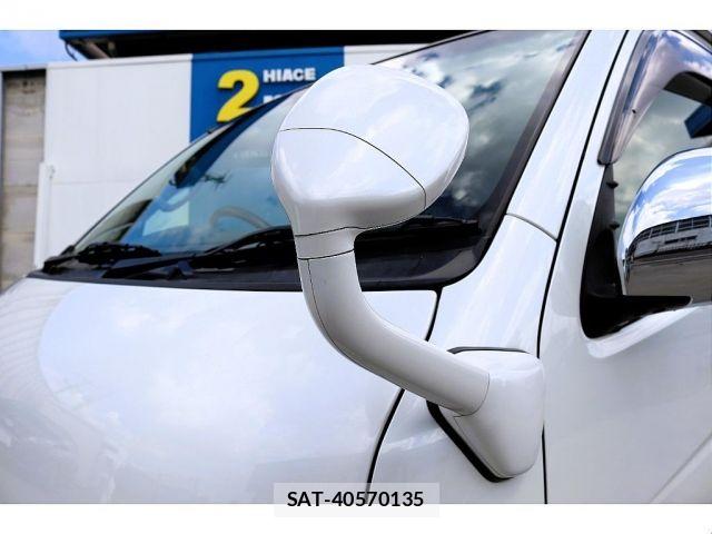 Toyota HIACE VAN 2018-01 8369458-13