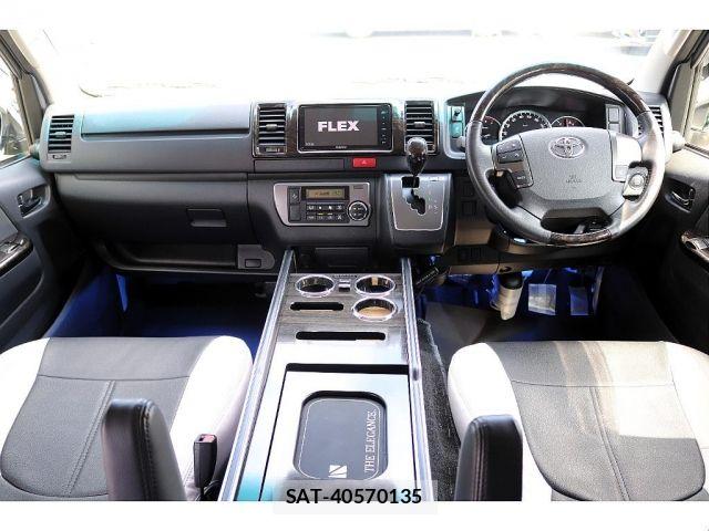 Toyota HIACE VAN 2018-01 8369458-2