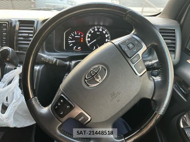 Toyota HIACE VAN 2021-04 8369461-15