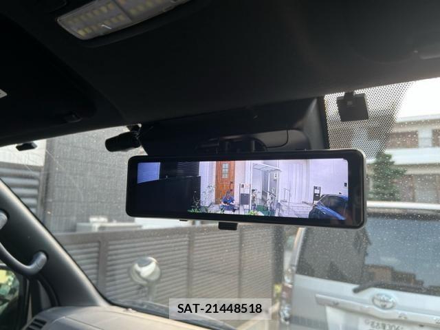 Toyota HIACE VAN 2021-04 8369461-19