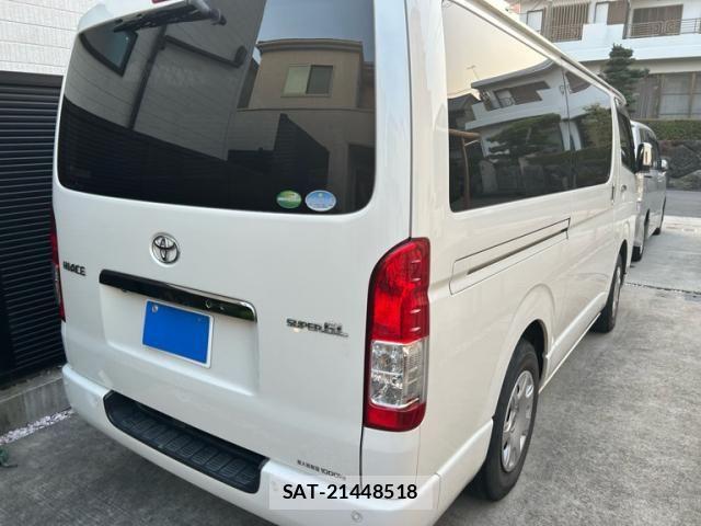 Toyota HIACE VAN 2021-04 8369461-2