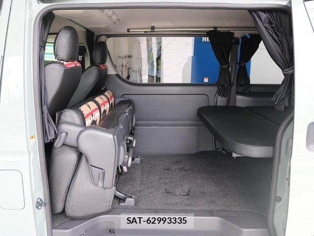 Toyota HIACE VAN 2025-01 8369447-10