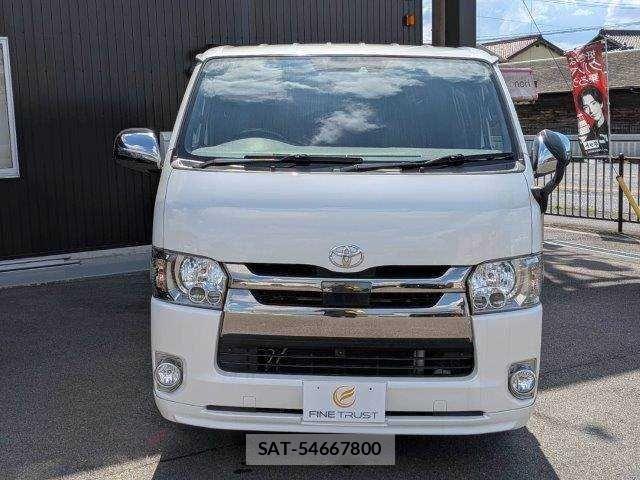 Toyota HIACE VAN 2019-05 8369460-14