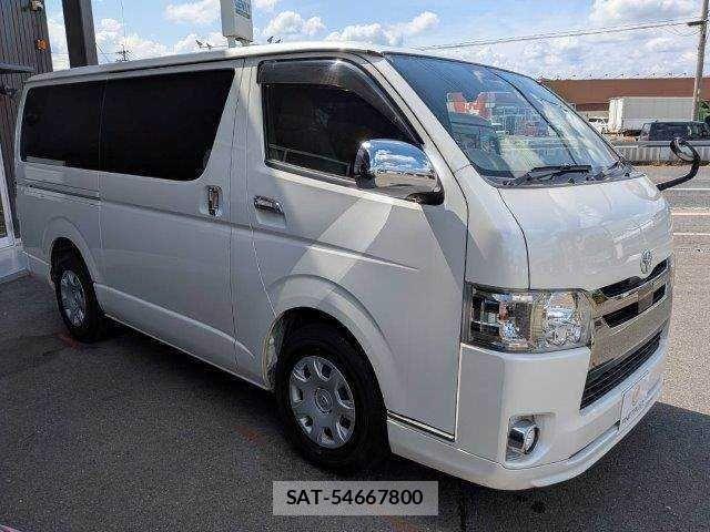 Toyota HIACE VAN 2019-05 8369460-15