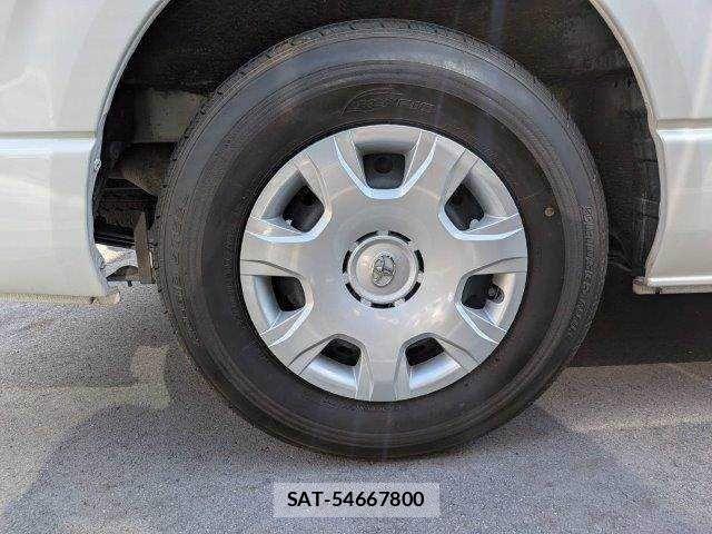 Toyota HIACE VAN 2019-05 8369460-27
