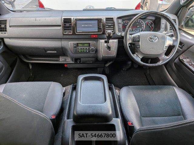 Toyota HIACE VAN 2019-05 8369460-2