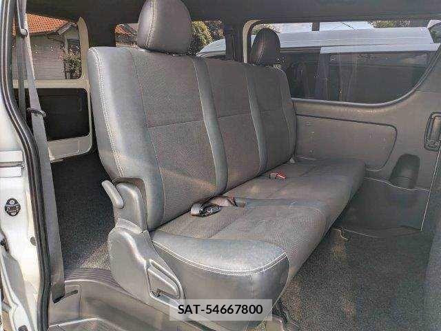 Toyota HIACE VAN 2019-05 8369460-8