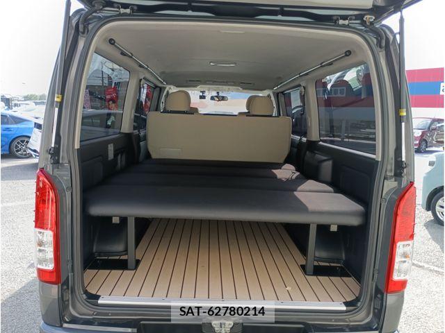 Toyota HIACE VAN 2018-12 8369456-12