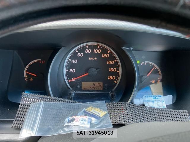 Toyota HIACE VAN 2007-11 8369469-16
