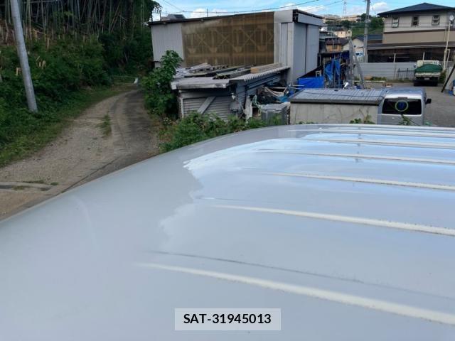Toyota HIACE VAN 2007-11 8369469-6