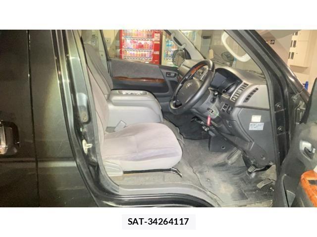 Toyota HIACE VAN 2004-09 8369471-21