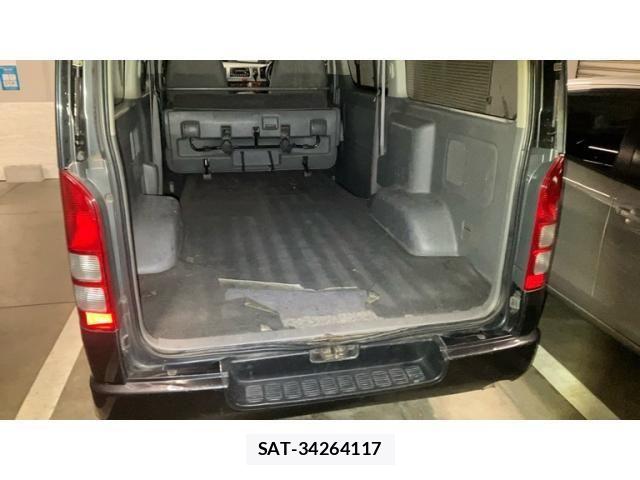 Toyota HIACE VAN 2004-09 8369471-28