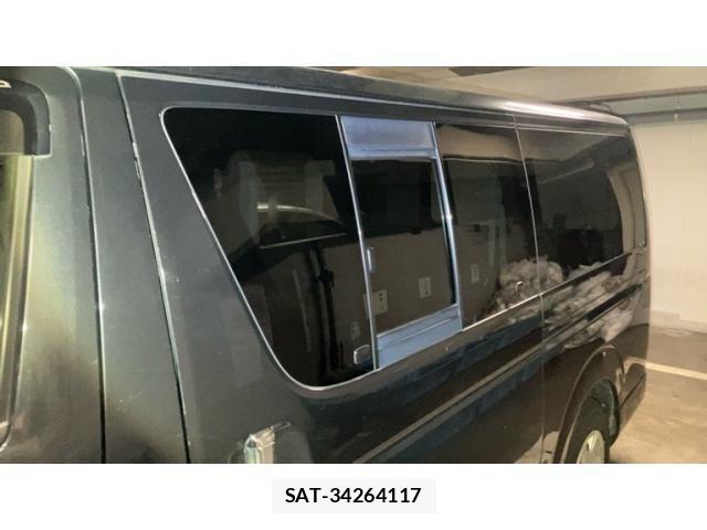 Toyota HIACE VAN 2004-09 8369471-5