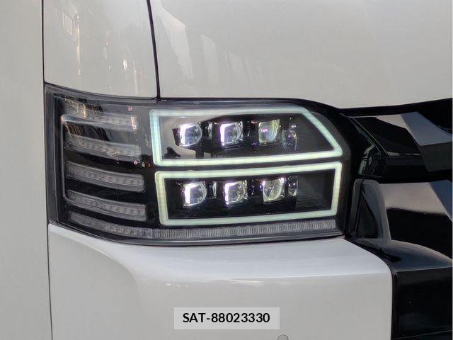 Toyota HIACE VAN 2020-07 8369450-11