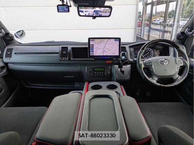 Toyota HIACE VAN 2020-07 8369450-1