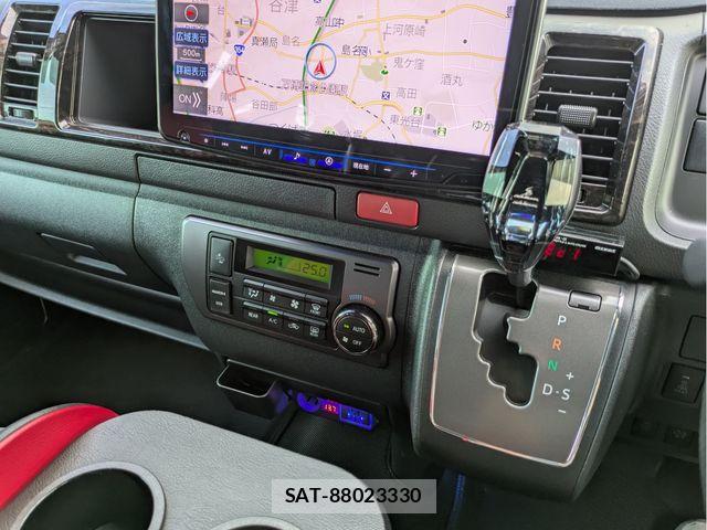 Toyota HIACE VAN 2020-07 8369450-22