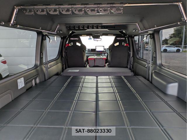 Toyota HIACE VAN 2020-07 8369450-26