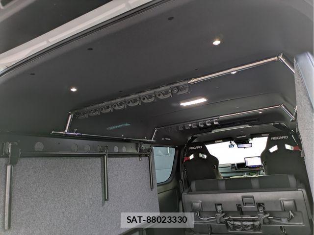 Toyota HIACE VAN 2020-07 8369450-28