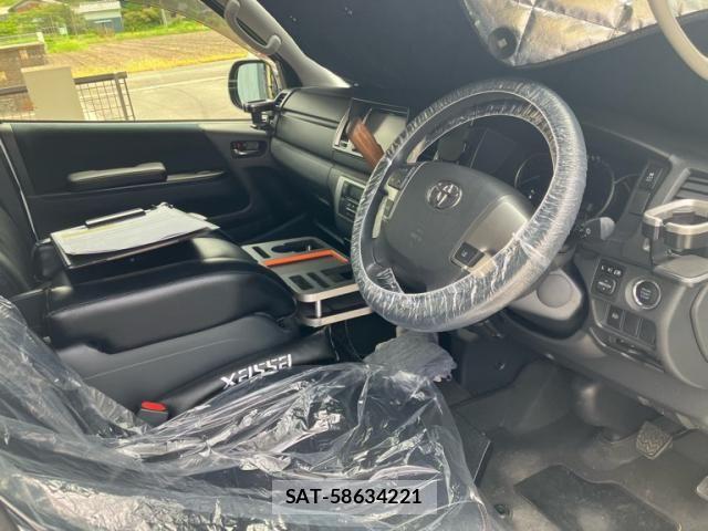 Toyota HIACE VAN 2018-11 8369462-12