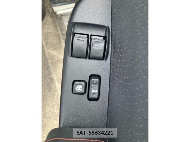 Toyota HIACE VAN 2018-11 8369462-13