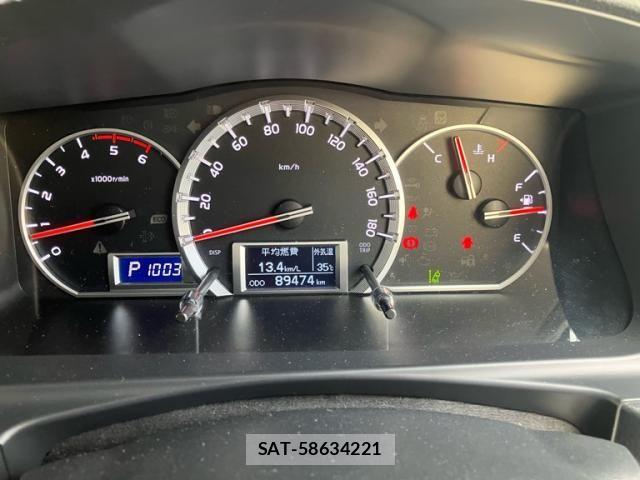 Toyota HIACE VAN 2018-11 8369462-15