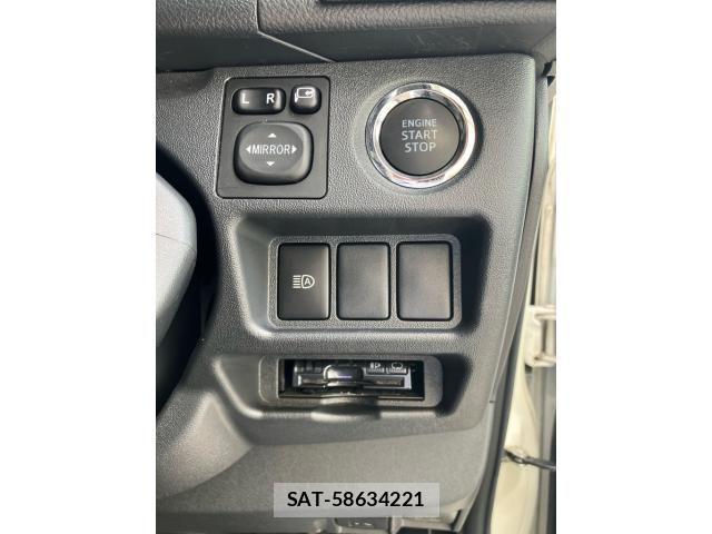 Toyota HIACE VAN 2018-11 8369462-16