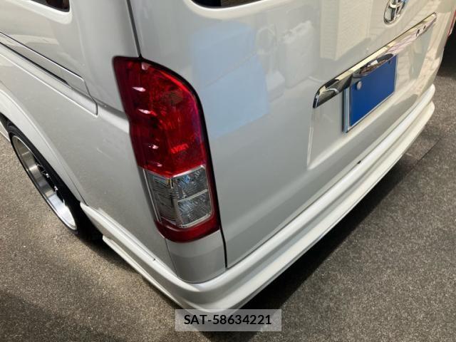 Toyota HIACE VAN 2018-11 8369462-2