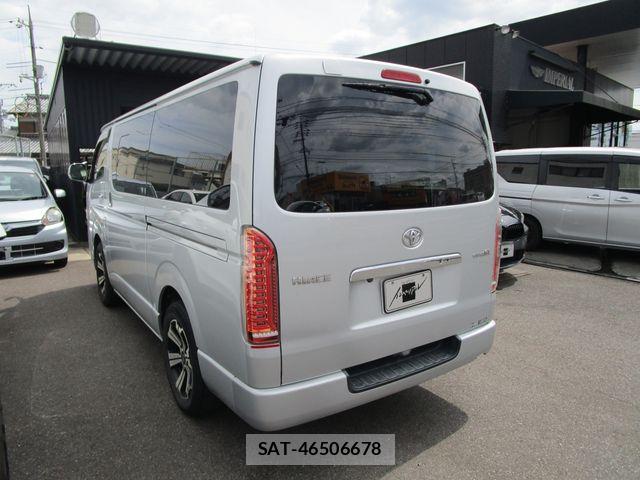 Toyota HIACE VAN 2015-09 8369467-2