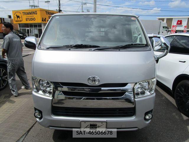 Toyota HIACE VAN 2015-09 8369467-3