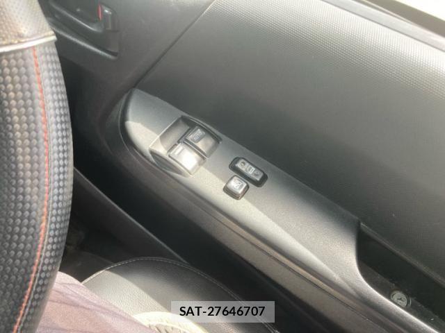 Toyota HIACE VAN 2013-08 8369470-10