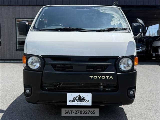 Toyota HIACE VAN 2023-07 8369455-1