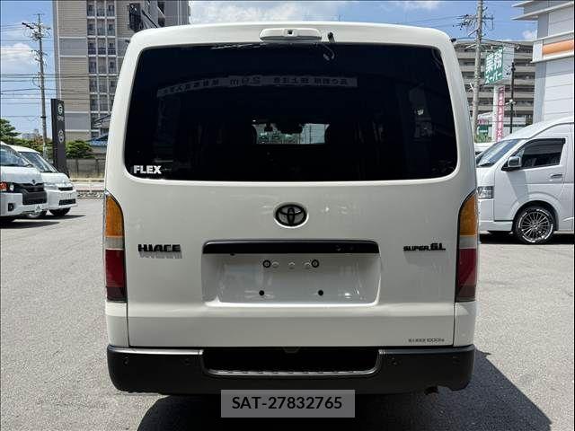 Toyota HIACE VAN 2023-07 8369455-2