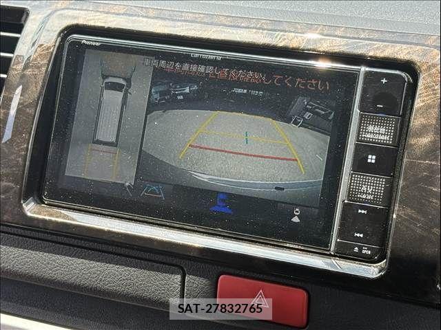 Toyota HIACE VAN 2023-07 8369455-7