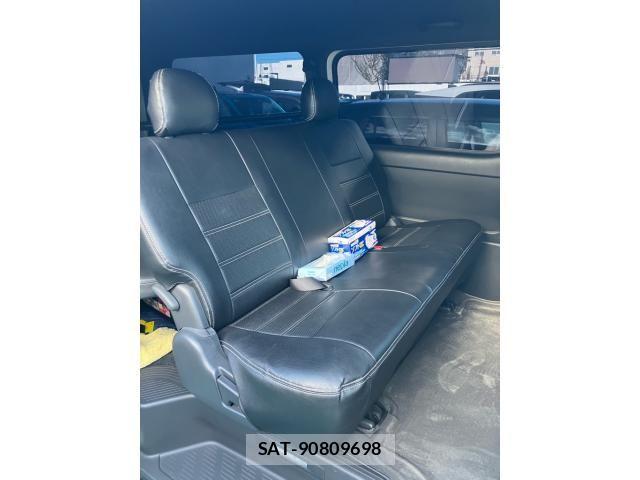Toyota HIACE VAN 2023-01 8369451-9