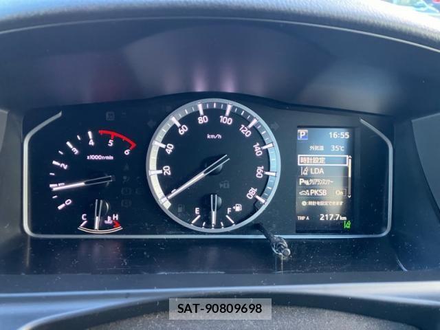 Toyota HIACE VAN 2023-01 8369451-21