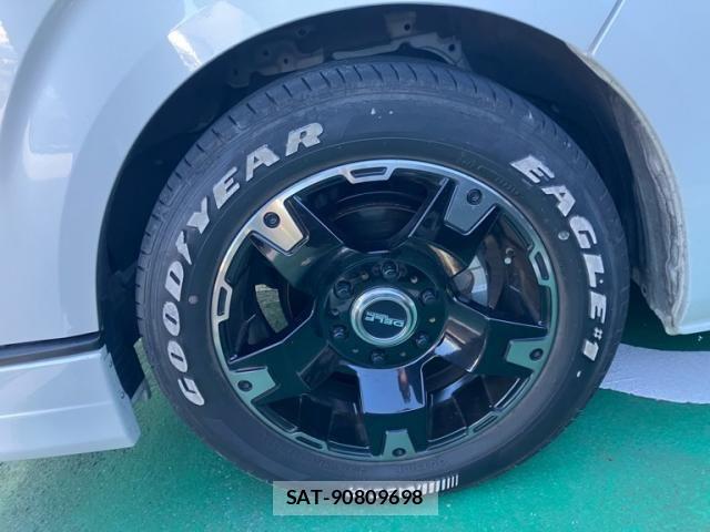 Toyota HIACE VAN 2023-01 8369451-2
